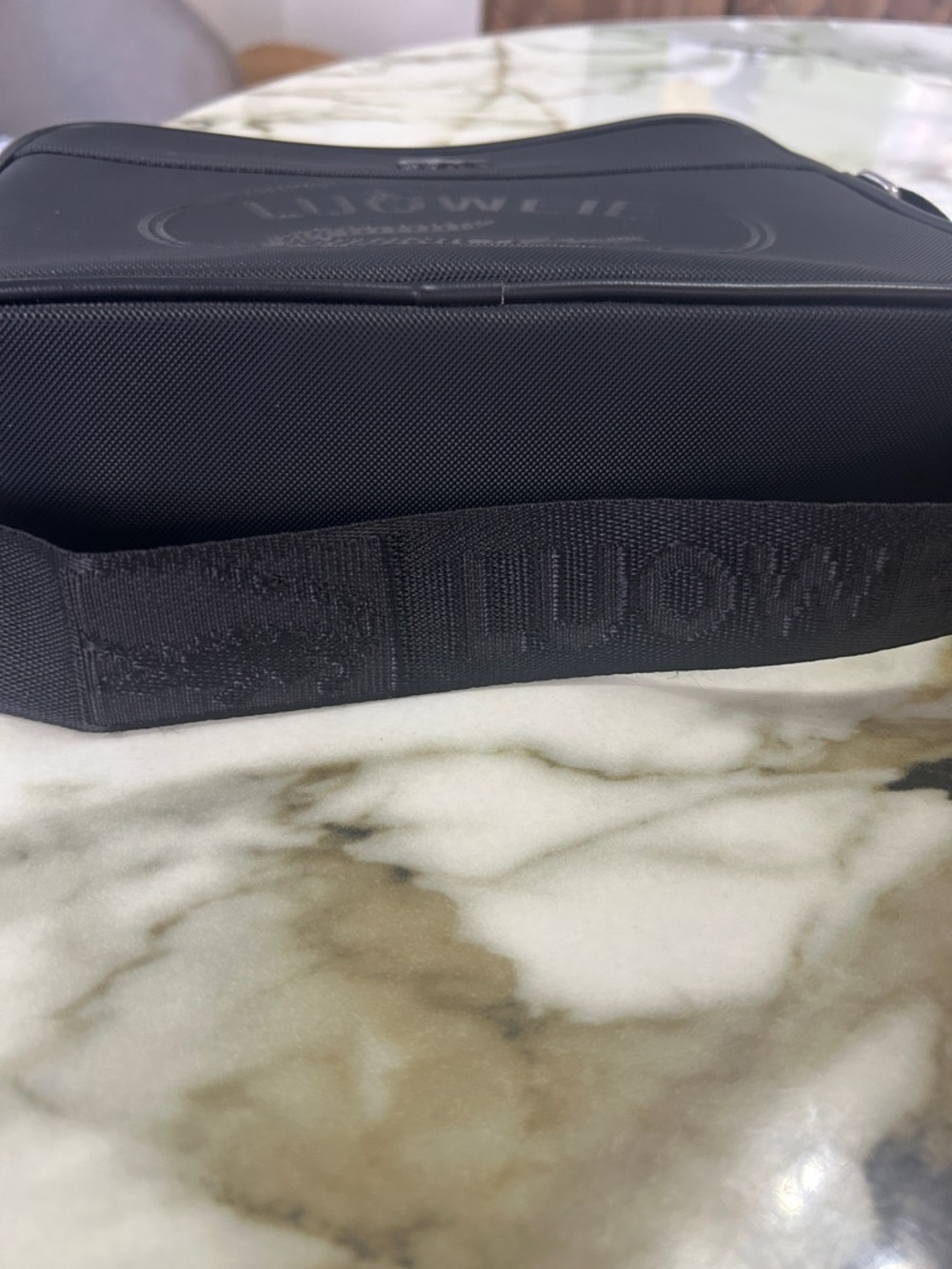 LACOSTE LUOWEIE Black Crossbody Messenger Bag with strap New - Picture 7 of 7